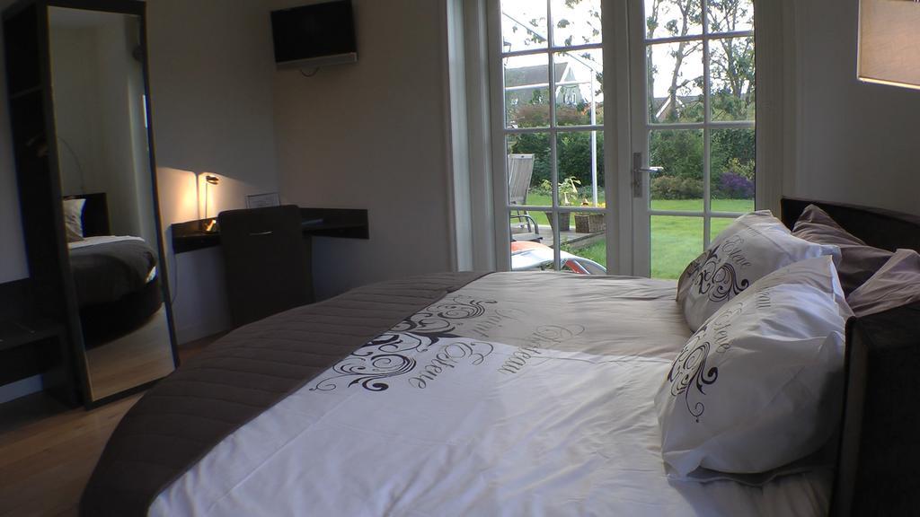 Bed And Breakfast Hoeve Chapeau Katwoude Ruang foto